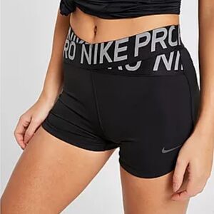 Women Nike Pro 3” Crossover